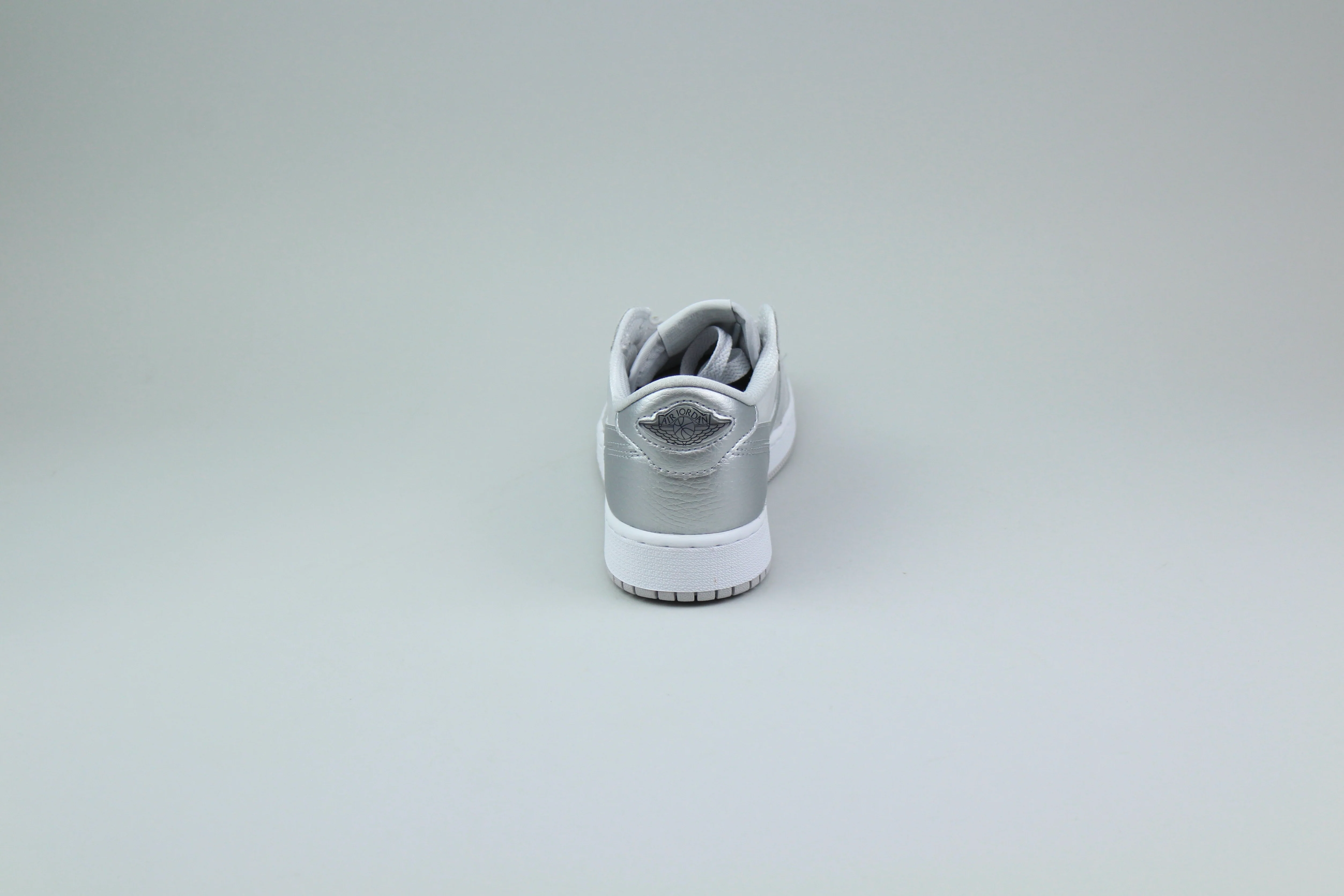 Air Jordan 1 Low OG GS 'Metallic Silver' - Image 5